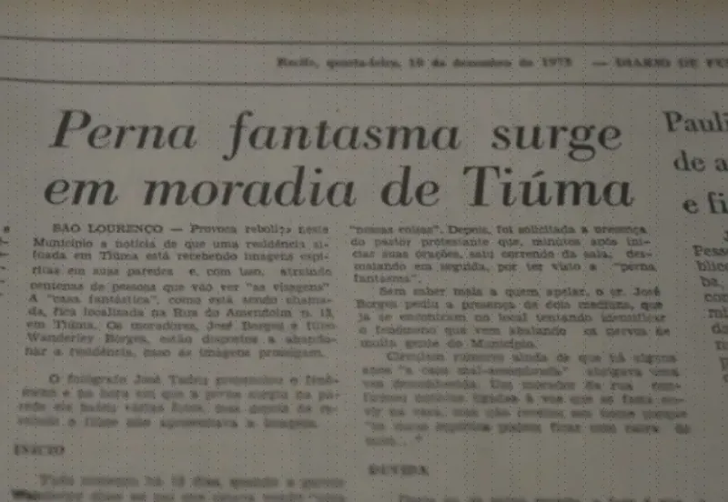 A newspaper clipping reports on the Hairy Leg urban legend that gripped Recife in the 1970s