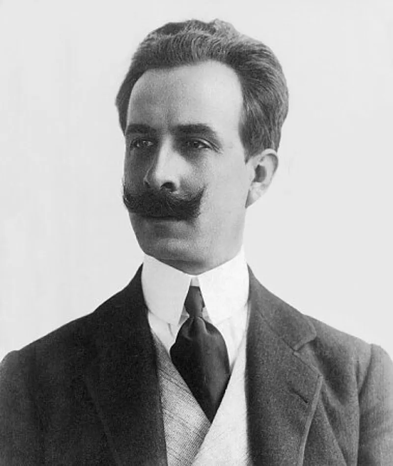 Portrait of Carlos Chagas (1879–1934), Brazilian physician and researcher known for discovering Chagas disease and linking it to a specific pathogen and vector. (Image source: Wikimedia Commons)